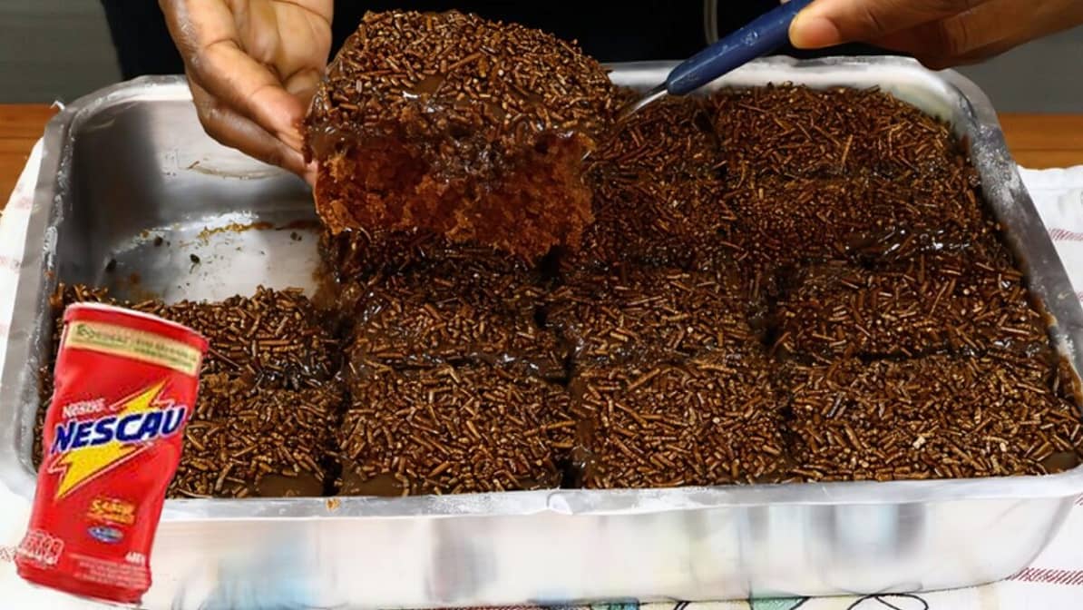 Como Fazer Bolo de Nescau Fofinho e Molhadinho 🍫