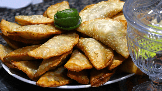 O que fazer no fim de semana? Nós preparamos uma Noite de Pastel e foi perfeita! 2 Noite de Pastel em Casa (Ideia para o fim de semana)