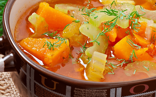 Caldo de Legumes Fácil: Perfeito para Sopas e Risotos