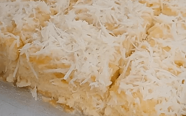 Bolo de Coco Molhadinho Tipo Toalha Felpuda – Fofinho e Saboroso