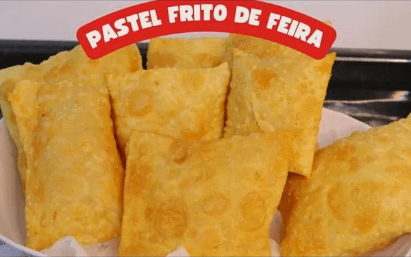 Pastel: Receita perfeita de massa de pastel de feira.