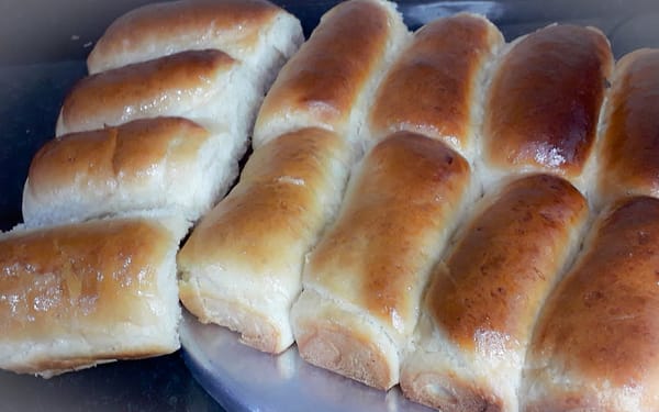 Receita fácil de pão caseiro macio, econômico e perfeito para o café da tarde