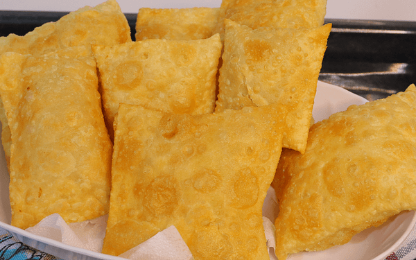 Pastel Frito de Feira: Receita Fácil e Crocante.