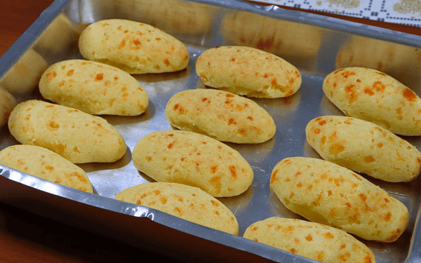 BISCOITO DE POLVILHO COM QUEIJO: RECEITA FÁCIL E ECONÔMICA