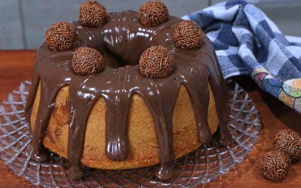 A Melhor Receita de Bolo de Cenoura – DICAS PRA NUNCA MAIS ERRAR! BOLO DE CENOURA DELICIOSO.