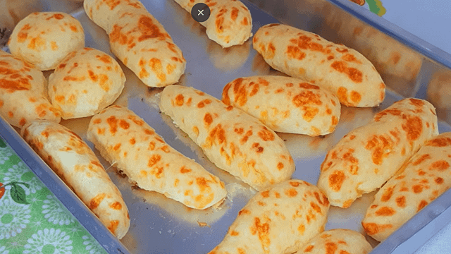 Biscoito de Queijo Caseiro (Chimango) — Melhor que de Padaria 1 Biscoito de queijo caseiro (chimango) fácil e rápido, crocante por fora, macio por dentro — melhor que de padaria!