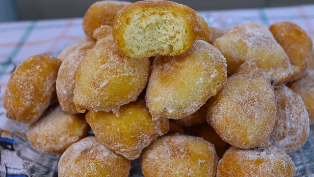Bolinho de Chuva Perfeito: Sequinho com Essa Receita Fácil! 1 BOLINHO DE CHUVA