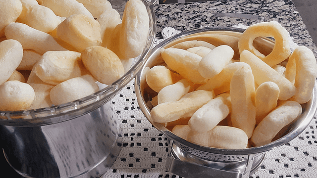 Biscoito de Polvilho Azedo Assado: Receita Fácil e Econômica. 1 biscoito de polvilho azedo assado receita facil e economica